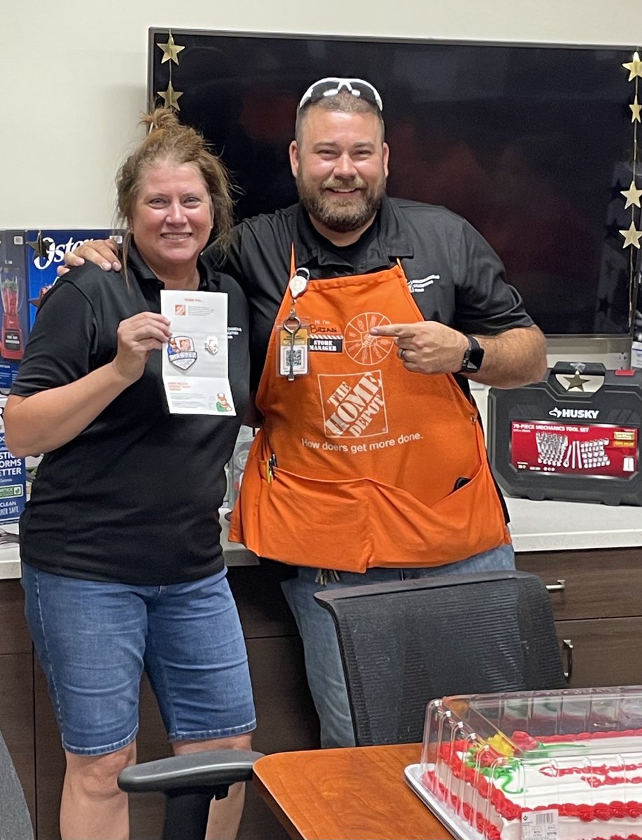 Vic Rangel (@vicrangel2) on Twitter photo β¦<a href="/BrianMcL70/">Brian McLaughlin</a>β© recognizing Edna for her well deserved Diamond award! Great job Edna. We appreciate all you do for your team and the district. β¦@Jason_Gage3β© β¦<a href="/jilldudgeon22/">Jill Dudgeon</a>β© β¦<a href="/mhh_homedepot/">Mike Heinrich</a>β© β¦<a href="/BrianMcL70/">Brian McLaughlin</a>β© recognizing Edna for her well deserved Diamond award! Great job Edna. We appreciate all you do for your team and the district. β¦@Jason_Gage3β© β¦<a href="/jilldudgeon22/">Jill Dudgeon</a>β© β¦<a href="/mhh_homedepot/">Mike Heinrich</a>β©