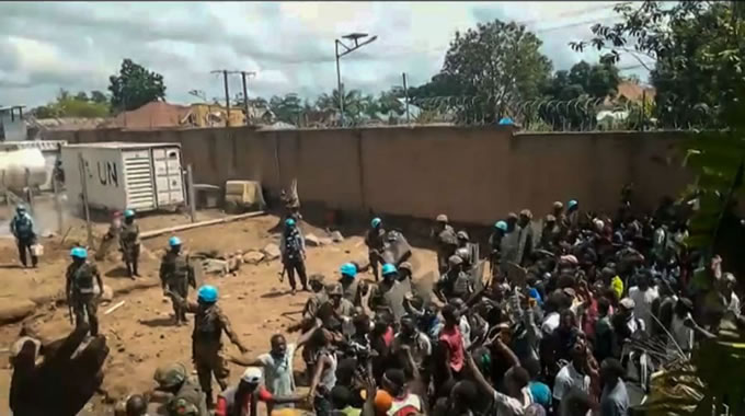 UN soldiers, attack, the DRC, locals