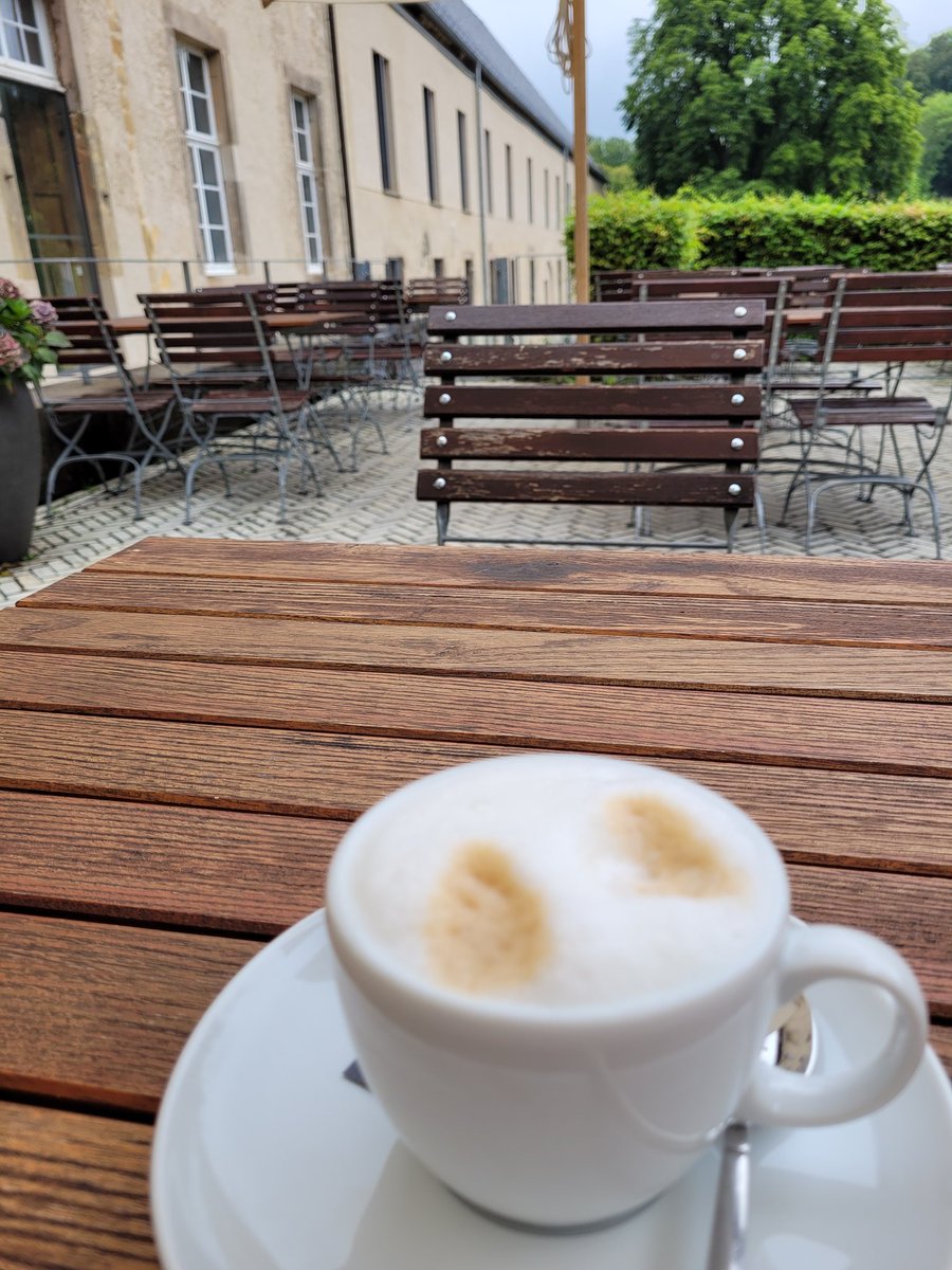 DPeter3363's tweet image. Kleine Pause im Klostergarten