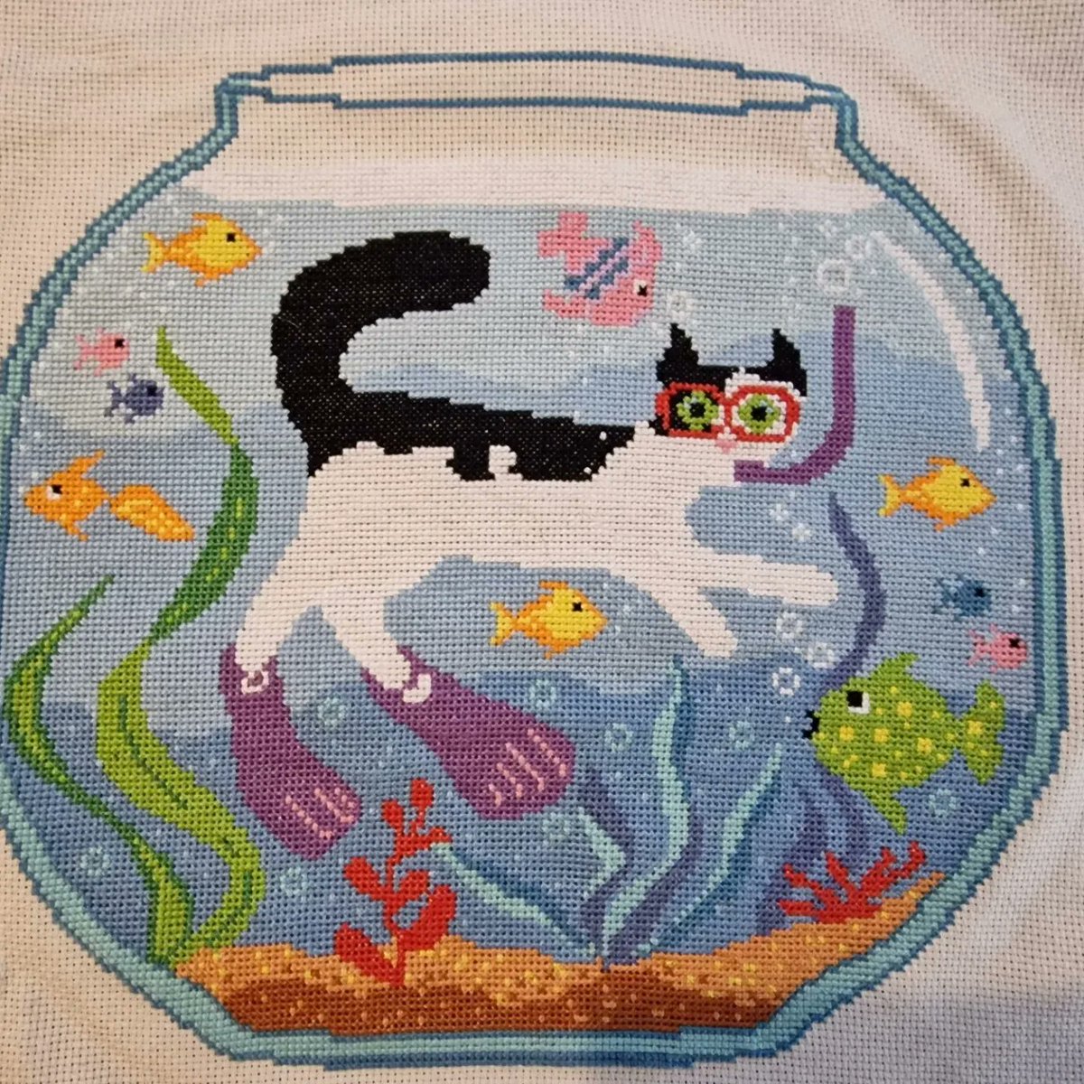 🙀😺😹 mum has finished my pawtrait 
#CatsOfTwitter #crossstitch