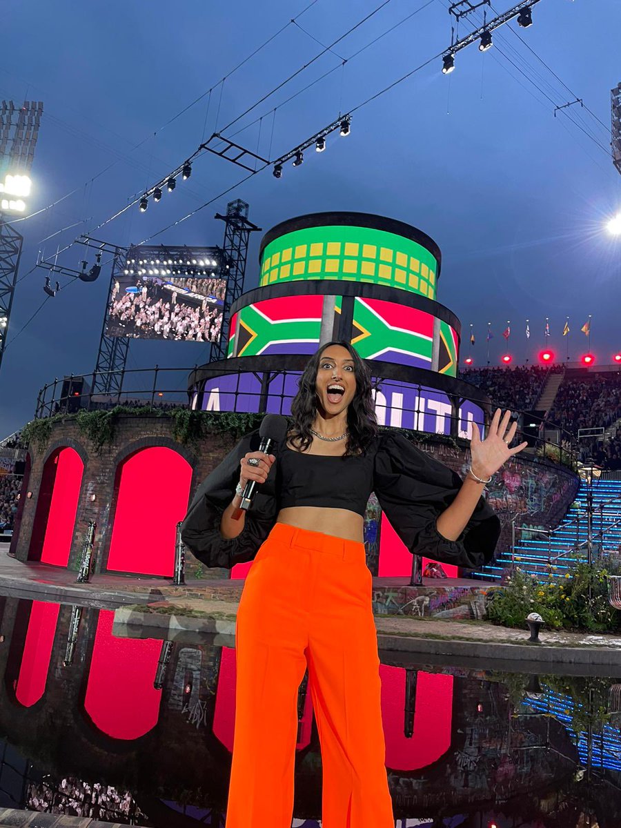 Did you see a familiar face during the #CommonwealthGames opening ceremony last week? 

#TeamUHL’s very own @tejdhutiacomedy, Specialist Pharmacist, was one of five hosts who helped welcome athletes from across the Commonwealth to Birmingham’s Alexander Stadium.