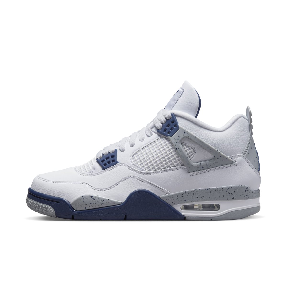 SOLELINKS's tweet photo. Official Images: Air Jordan 4 Retro 'Midnight Navy' https://t.co/m8GUAIVaqj
