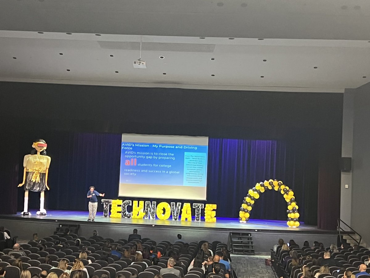 lopezjay's tweet image. Technovate 2022 at McHi Auditorium. #TECHnovate22 @salflores10 @jamesvarlack