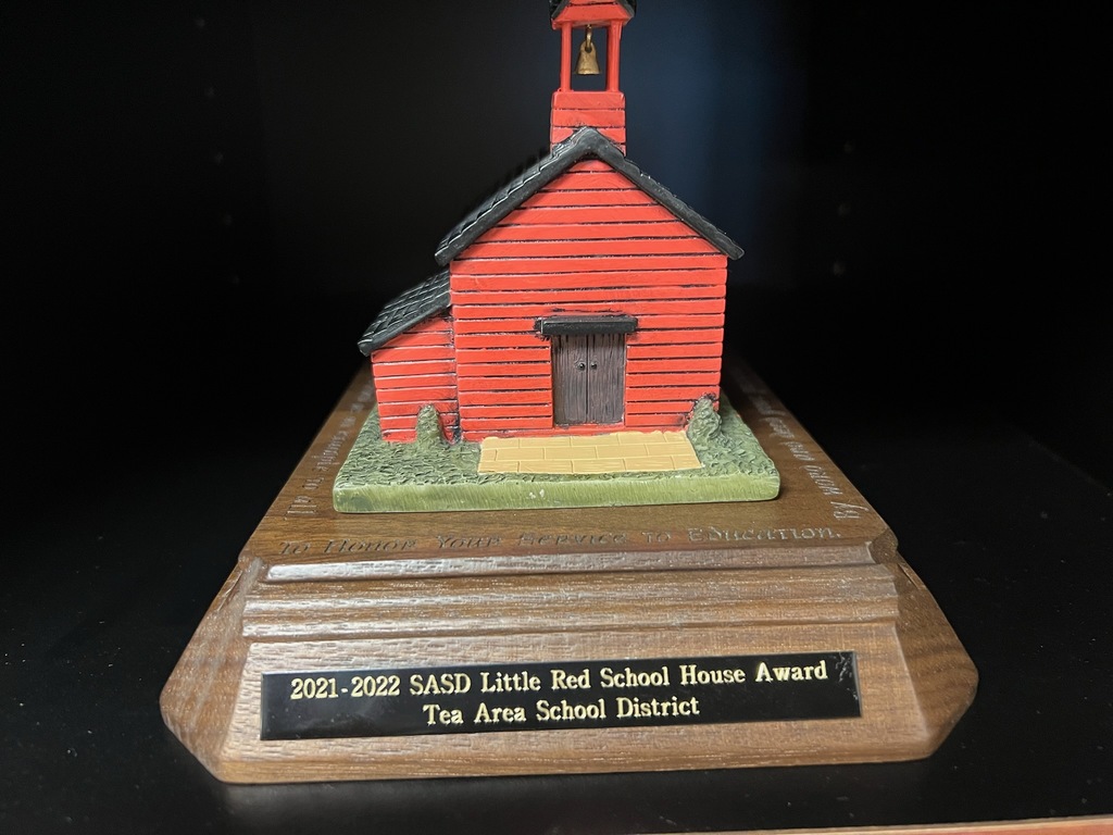 Congratulations to Tea Area Improvement Team on being awarded "The Little Red School House" from the School Administrators of South Dakota.  This award is presented to a school district for implementing the most significant, innovative, and successful education program.