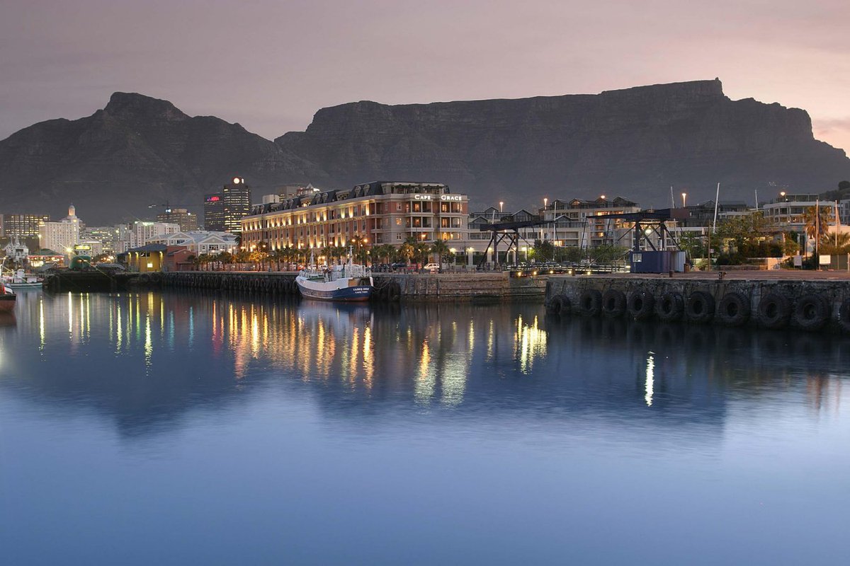 #CapeTown is extremely popular and forms part of most African journeys that include South Africa.

Get in touch: info@vayeni.com

📸 @capegracehotel

 #Vayenitravel #dmc #travelwithus #luxurytravel #DiscoverCapeGrace #Africa #luxurytravel #SouthAfrica #LuxuryStays