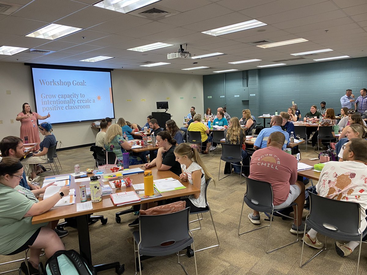 JASteingraber's tweet photo. Our students are so fortunate to have such passionate new educators to @officialSPS. Getting ready to do some amazing things this year. #growSPS https://t.co/ThvuAyMR6M