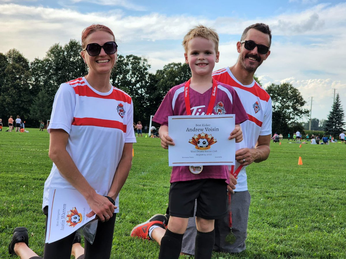 MrsVoisinOCSB's tweet image. Medal Day! What an awesome first outdoor soccer season for this Falcon. I was so proud to be his coach. ⚽️☀️💙🙌🏼 #WOSC @StPhilipOCSB @StAnneOCSB