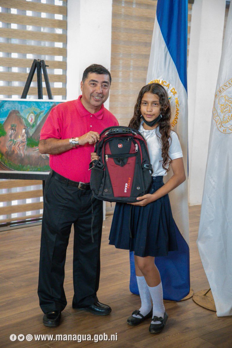 Esta tarde se realizó la #premiación de los #concursos distritales de #dibujo, en el que se premió el primer lugar de cada categoría por distrito; esta actividad, se realizó en saludo a las Fiestas Tradicionales del Pueblo de Managua.