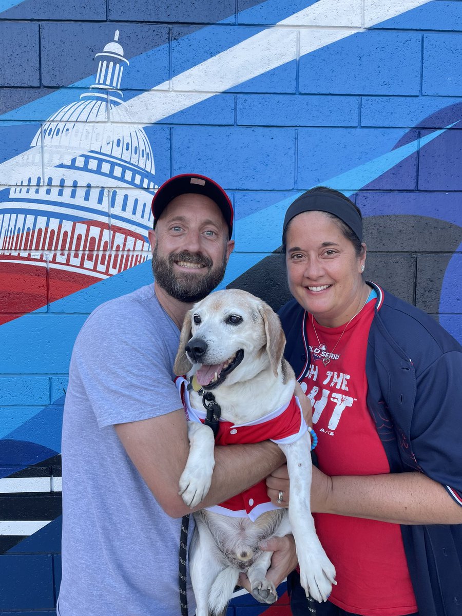 WildcatPE_Kalso's tweet photo. Take me out to Milo’s first @Nationals baseball game tonight! ⚾️🐶 We met some friends and took a lot of pictures ❤️ #PupsinthePark #beagle #ThankyouSoto https://t.co/DfYqglfHLw