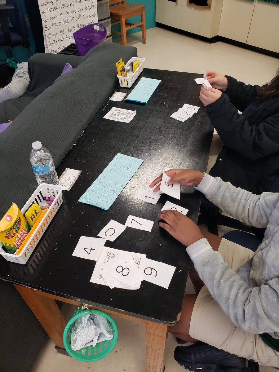 #placevalue #manipulatives #trying <a href="/DicksonTigers/">E.R. Dickson Tigers</a>