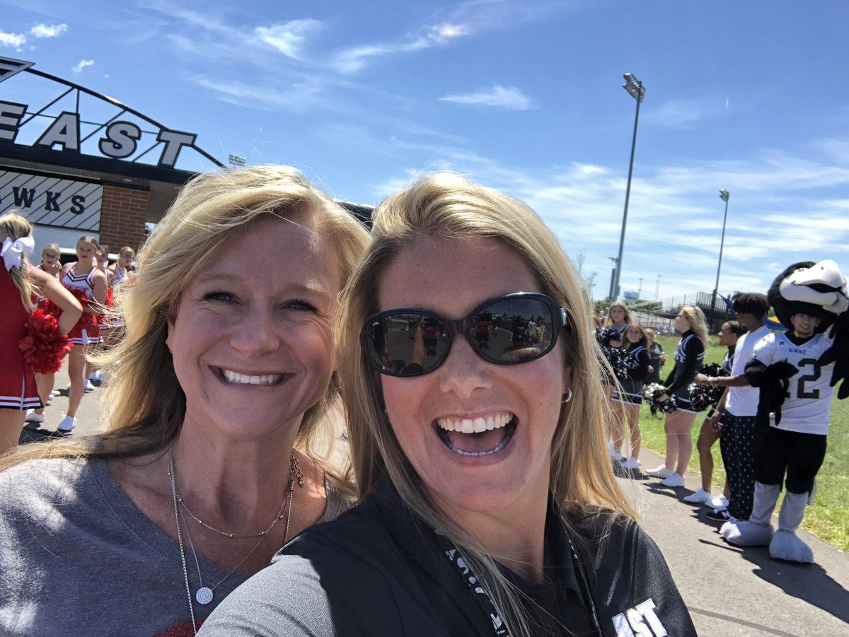 SraBecker18's tweet photo. Smiles all around as we ended the week with a concert and @CrumblCookies to gear up for a new school year! Let’s make it the best one yet! We are ready for you Firebirds! @mrsmahaf @WashburnEileen @FirebirdTweets @LakotaDistrict @LakotaSuper #WEareLakota https://t.co/S1EMeDZAUa