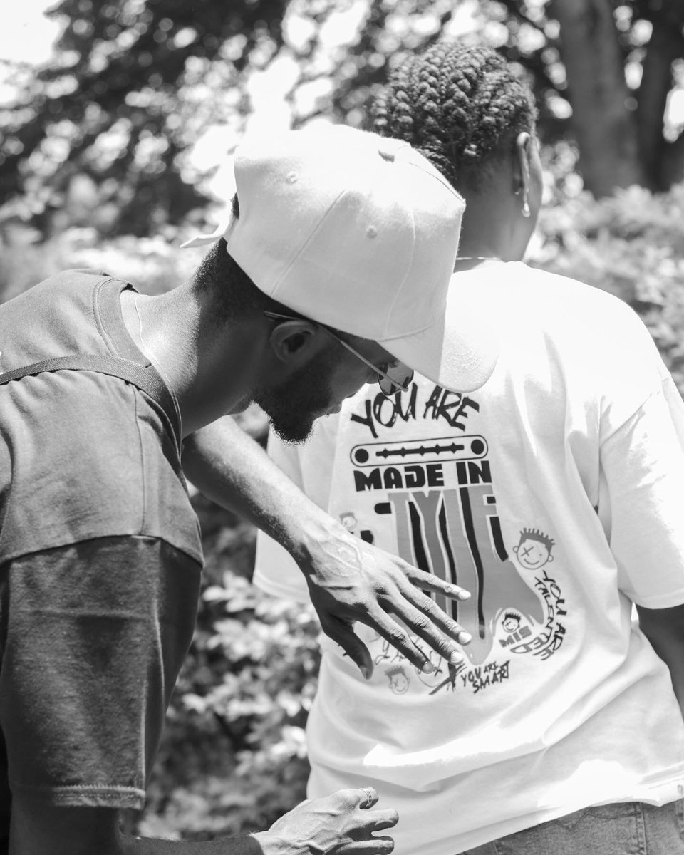 exploregh's tweet photo. RT @windyjoyy: RT @CharlesAgyp: #BTS from the @_Steaze | #MadeInStyle editorial and campaign shoot. As you can see I was doing my thing like I always do. Full campaign drops soon.
📸 @charlesrufus_
#CharlesAgyapong #Steaze #MadeInStyle #Art #Fashio… https://t.co/WAErDhcbaO