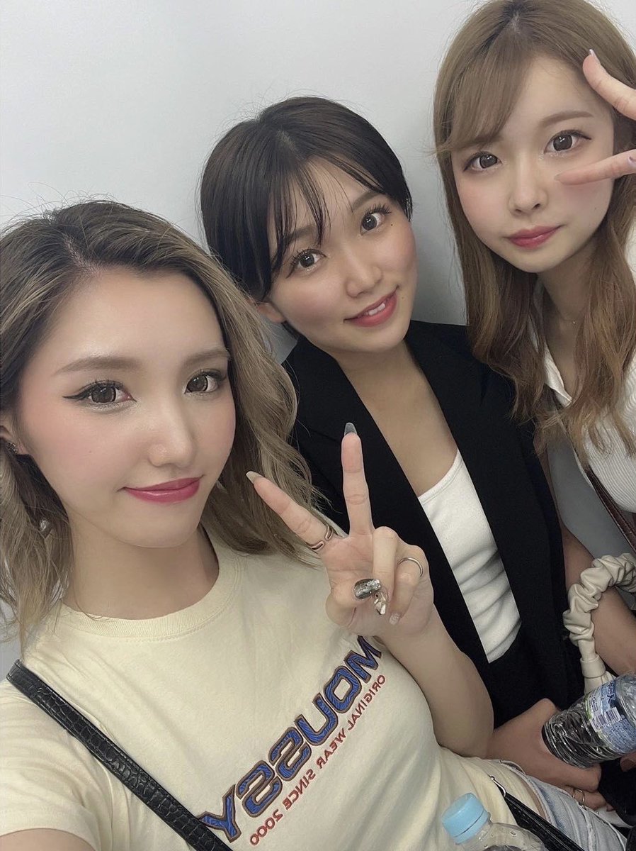 mzh_1104's tweet photo. ナツ！！！！ https://t.co/1JNlteKi9T