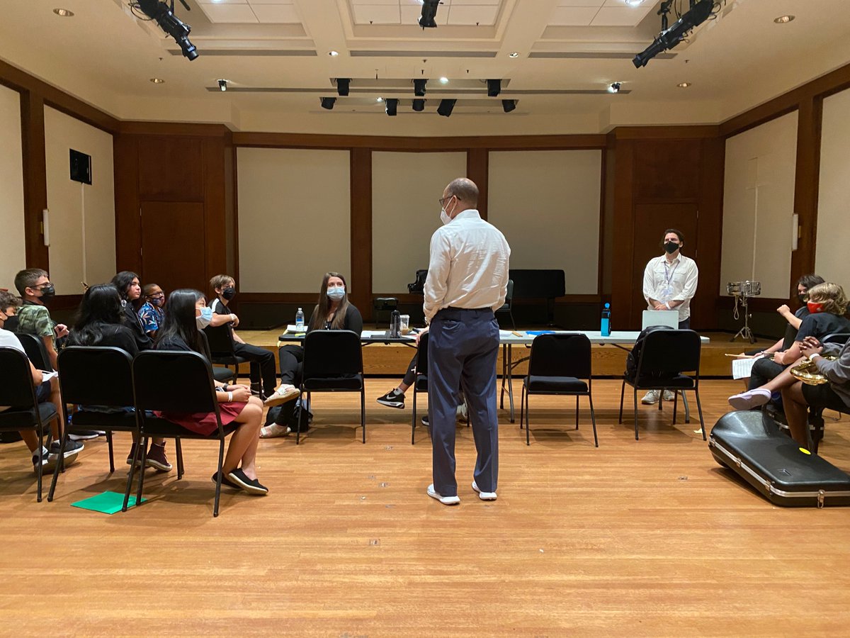 Thanks to <a href="/DOEChancellor/">Chancellor Kamar H. Samuels</a> for stopping by Middle School Arts Audition Boot Camp, our joint program with <a href="/NYCSchools/">NYC Public Schools</a>! It's our honor to work with NYC's next generation of artists and musicians! 🩰🎨🎶
