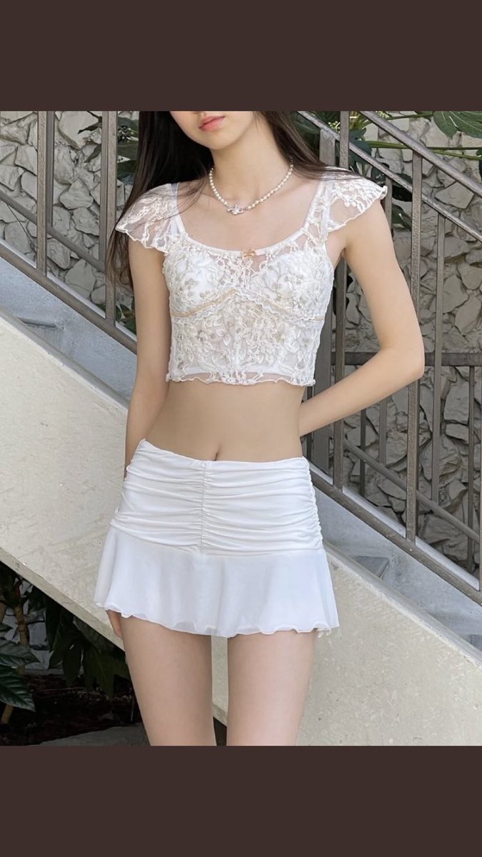 edtwtlilly's tweet photo. I wish my body was like hers #thinspo #edtwt #edthread #ed #edtwtmoots #edtwtconfessions #edtwtfightnighttwo #thin #small #l https://t.co/nPlaP6BauR