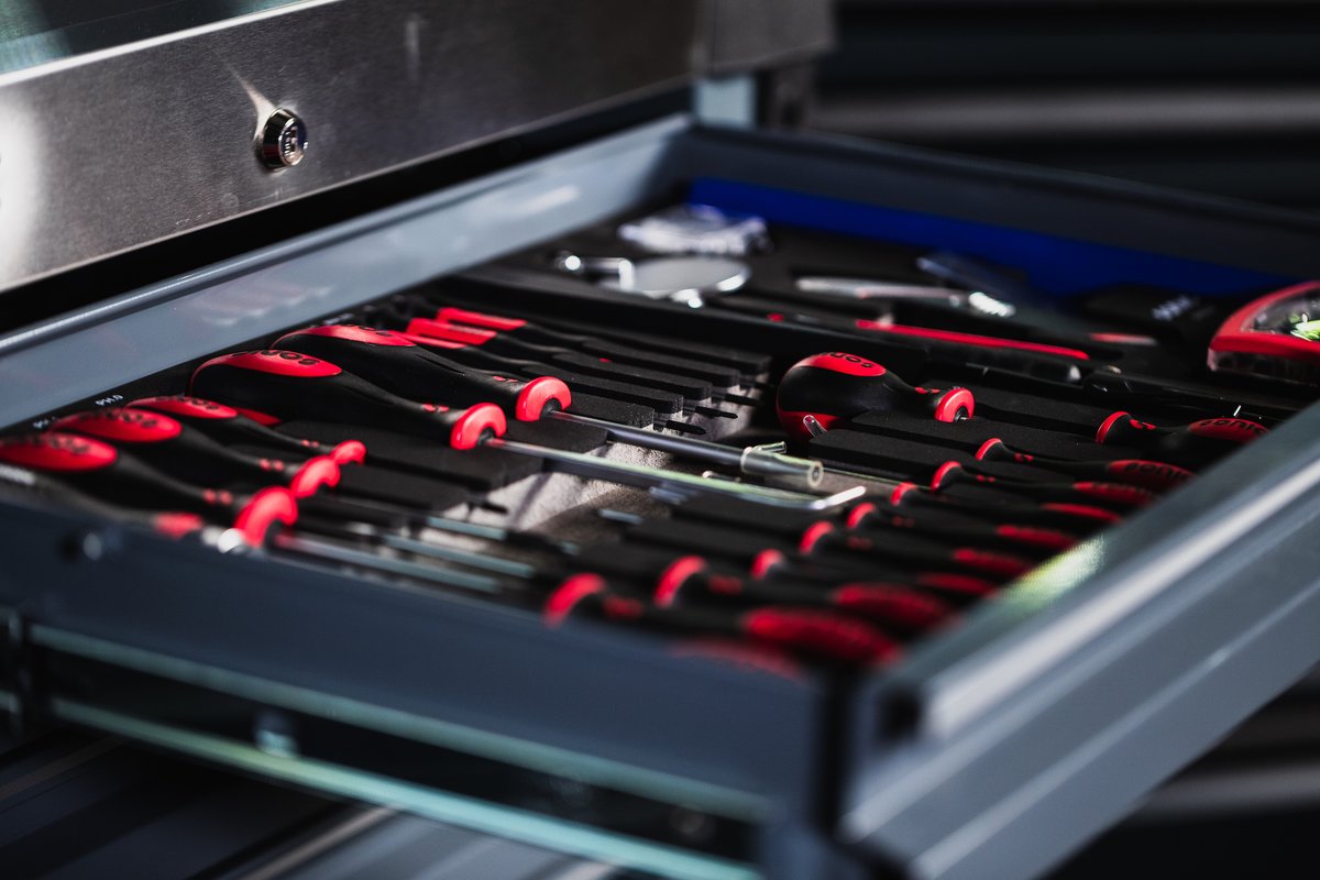 sonictoolsusa's tweet photo. Sonic is the ultimate tool and storage solution to fit your needs! Browse our website or give us a call today to experience the #SonicDifference.

#sonictools #handtools #mechanic #tools #garage #toolsofthetrade #automotive #cars #aviation #garagegoals #work #tradesman #friday https://t.co/bWYb8V4pCx