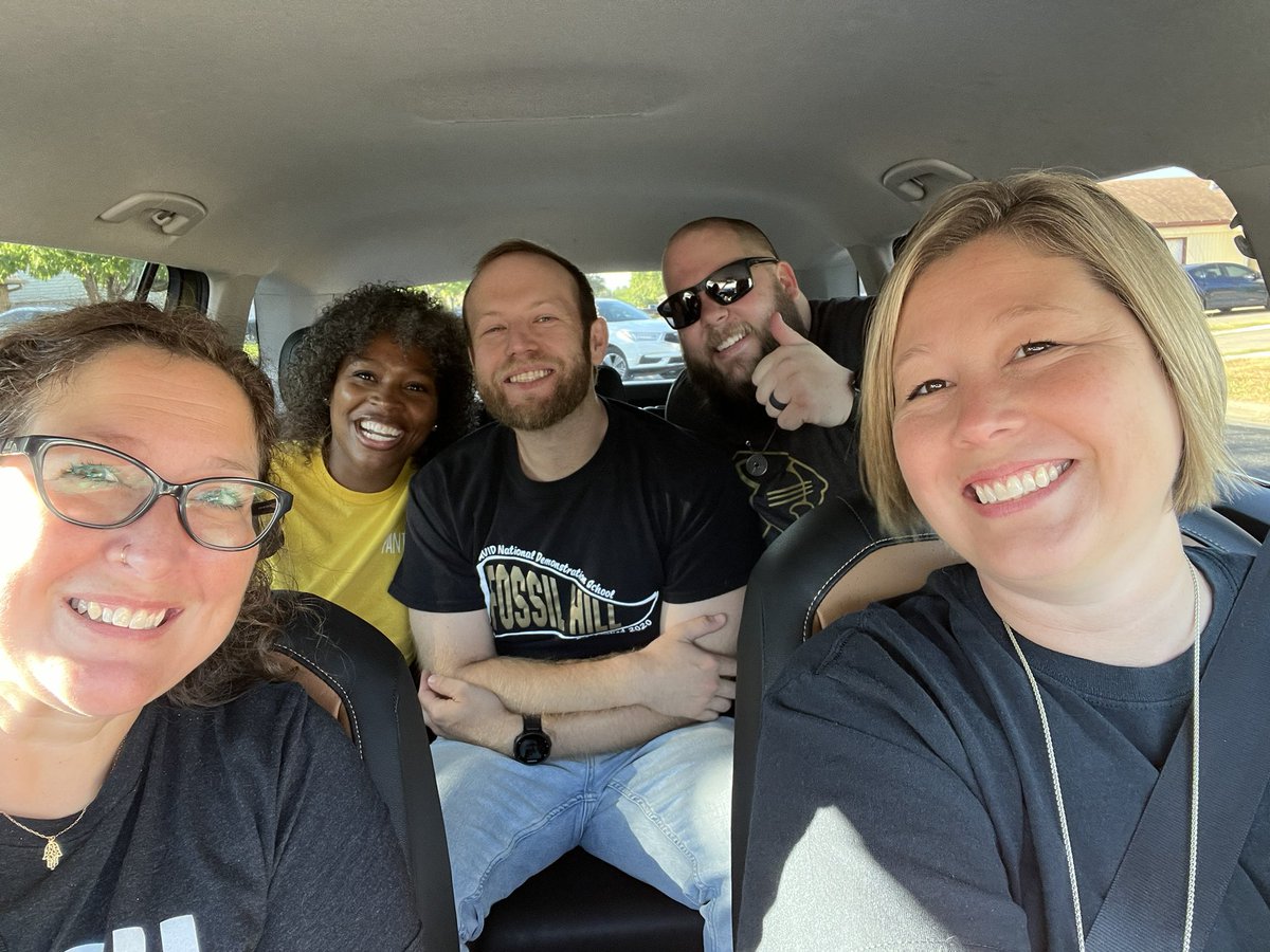 Community Walk this morning to welcome our 6th graders to Fossil Hill next year! #fhmslimitless