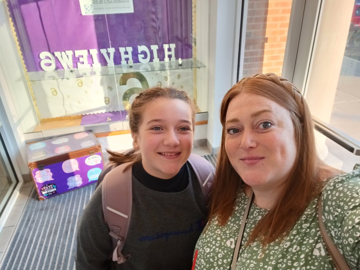 pritchwj's tweet photo. First day of school 2022-2023! 💜🖤🤍 #GreatDayToBeAMiddie #MiddieRising https://t.co/D9AqWKErqM