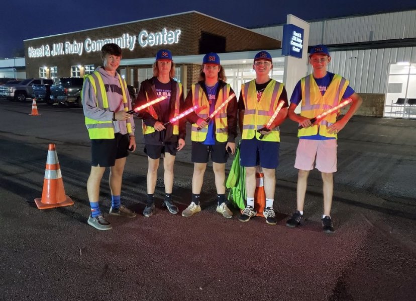 Morgantown Mohigan Athletics (@mohiganathletic) on Twitter photo Noooooo, they are not playing Star Wars!!!
Huge shout out to <a href="/MohiganBaseball/">Mohigan Baseball</a> for helping direct traffic for Mon. Co. Fair!!!! Great job men!!! Noooooo, they are not playing Star Wars!!!
Huge shout out to <a href="/MohiganBaseball/">Mohigan Baseball</a> for helping direct traffic for Mon. Co. Fair!!!! Great job men!!!