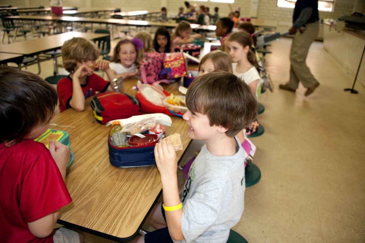 Good News Alert:

California just became the first state to offer free meals to all schoolchildren.

The program will start this upcoming school year, and every student is eligible, regardless of their family's income level.