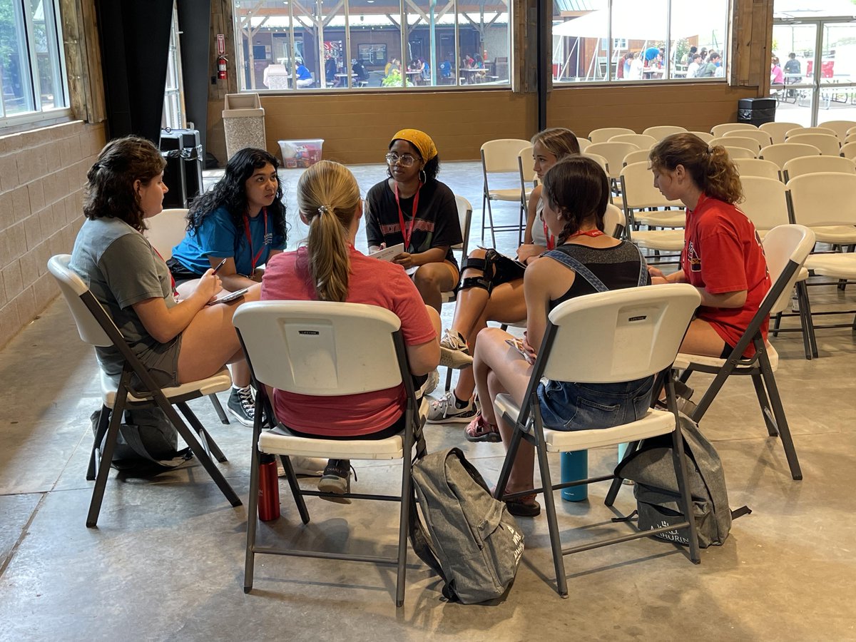 Earlier this week, the newest members of @WKUHonors started their WKU journey with the H4 First Year Orientation Retreat. 

This annual event allows the incoming class to bond and prepare for the fall semester.

📸 Jenna Wells, #MHC25 

#WKU #MHC26 #H422 #HilltopperBeginnings