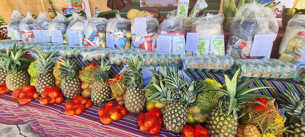 abner620's tweet image. El Presidente de la República el Dr. Alejandro Giammattei inaugura la  quinta entrega de Alimentación Escolar en beneficio a estudiantes de preprimaria y primaria del sector oficial. Este acto se realizó en la Escuela Oficial Urbana de Niñas Berta Judith Franco Bonilla en Jalapa