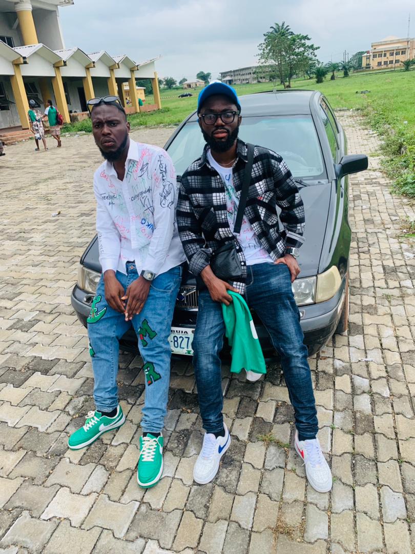 DittyNene's tweet photo. IG saw it first
My padi is a graduate o ๐ Congratulation is the only valid conversation ๐๐ฅ My bro signed out today,Is official y'all..Stop playinggg, Babymaxy fresh like today's bread!! Cuteness overload. Thank you Lord! ๐ For is a success. #certifiedgraduate #BBNaijaLevelUp https://t.co/2IrmKWzIm9