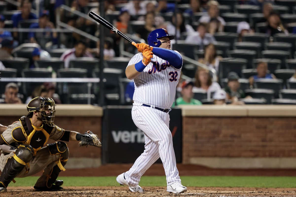 NL_Muse's tweet photo. Daniel Vogelbach since joining the Mets:

-15 G
-.341 AVG
-6 XBH
-10 RBIs
-10 BBs
-.473 OBP
-.568 SLG %
-1.041 OPS

Mets are 13-2 in the games Vogelbach has played. https://t.co/bf6mixdSws
