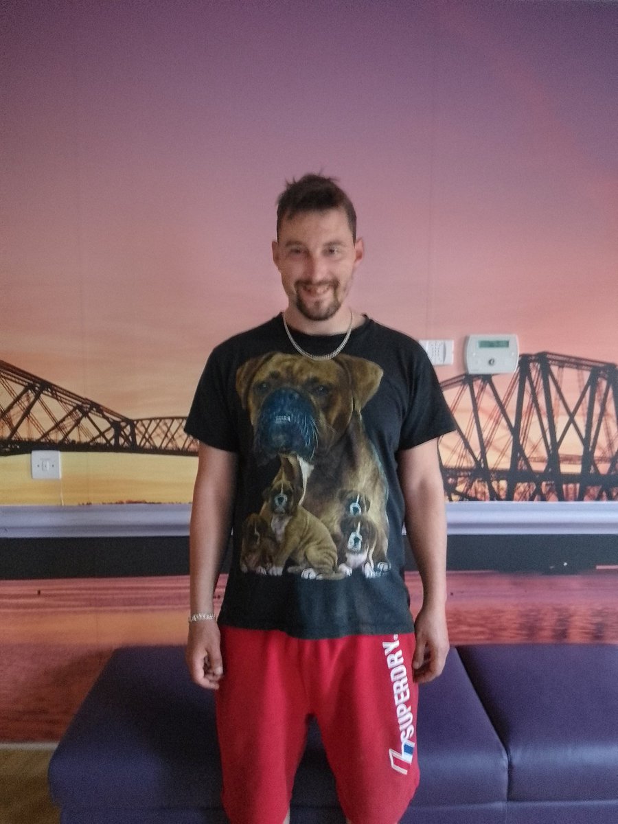 IsaacsLucifer's tweet photo. Me https://t.co/akn0j6Enom
