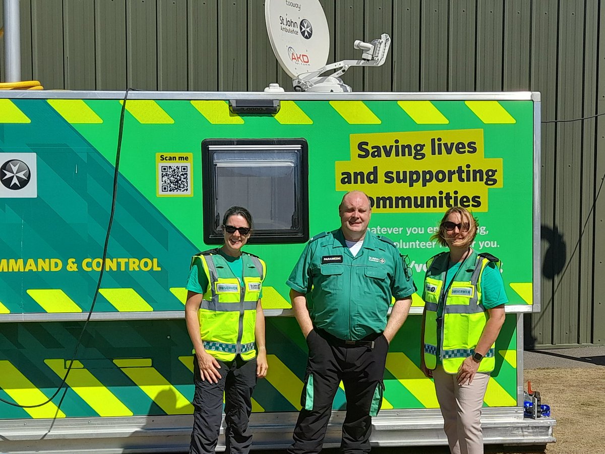 @stjohnambulance command & control unit DC904 has successfully been put through its paces @ibtphem induction this week. @stjacoo & colleagues saw for themselves yesterday. Thanks to Iain Josh @JakeMcCx and all the op comms team for another PHEM year.