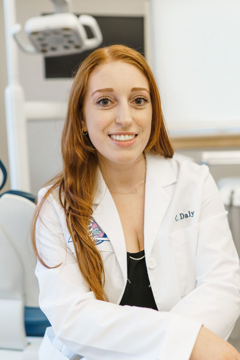 We recently caught up with UNE Dental student, Caitlyn Daly ‘25, to talk about the research she’s been doing during her time at UNE. Read her story here: une.edu/testimonial/ca…