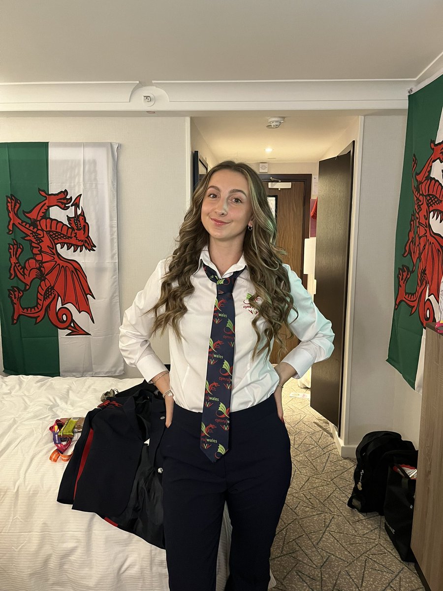 Lara Beth tweet media