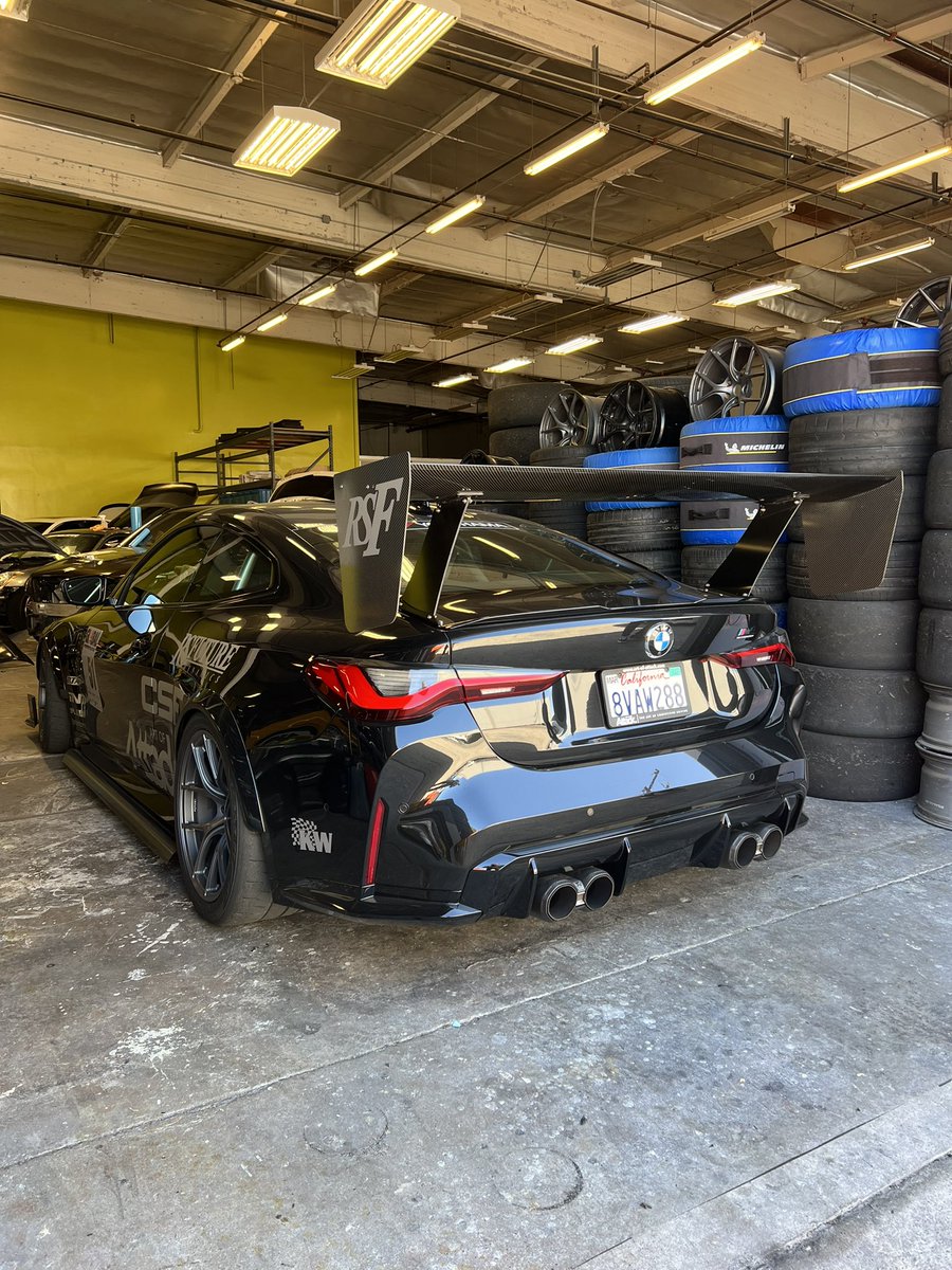 𝚎𝚕𝚒 tweet media