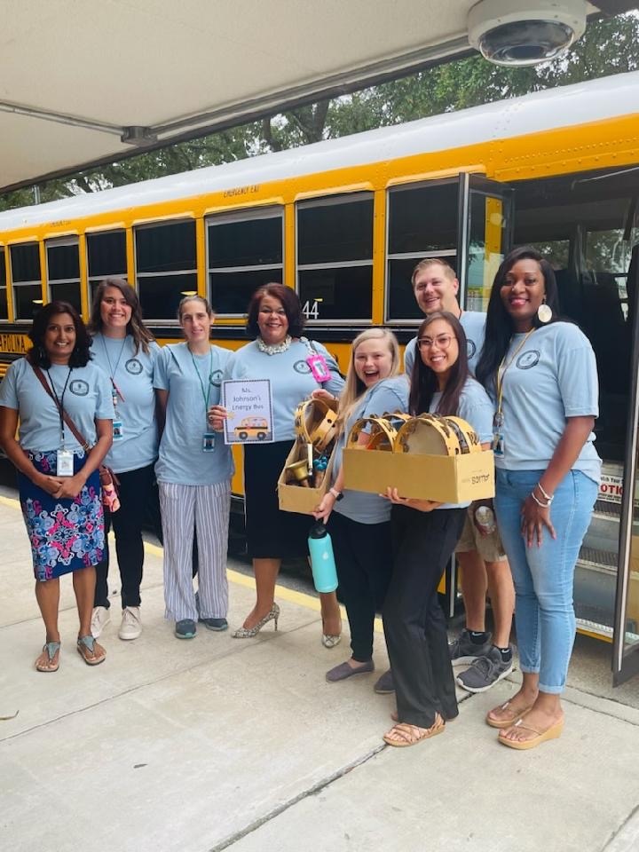 SOEGMLR5's tweet photo. #SOESMM had a great time at the district kickoff rally! We are ready to see our students on Tuesday! #D5Heartwork https://t.co/xLnGqLIxxQ