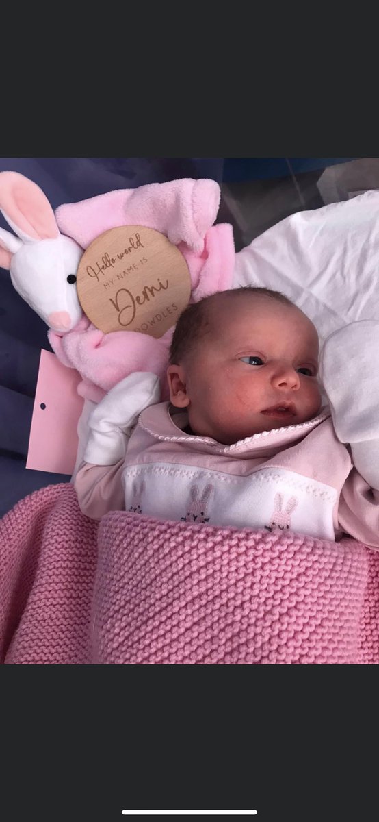 Honestly there is no words for how much you just fall in love with your baby it’s scary, there is no feeling like it💗 welcome to the world princess I love you millions!! 10/08/22 my world was completed