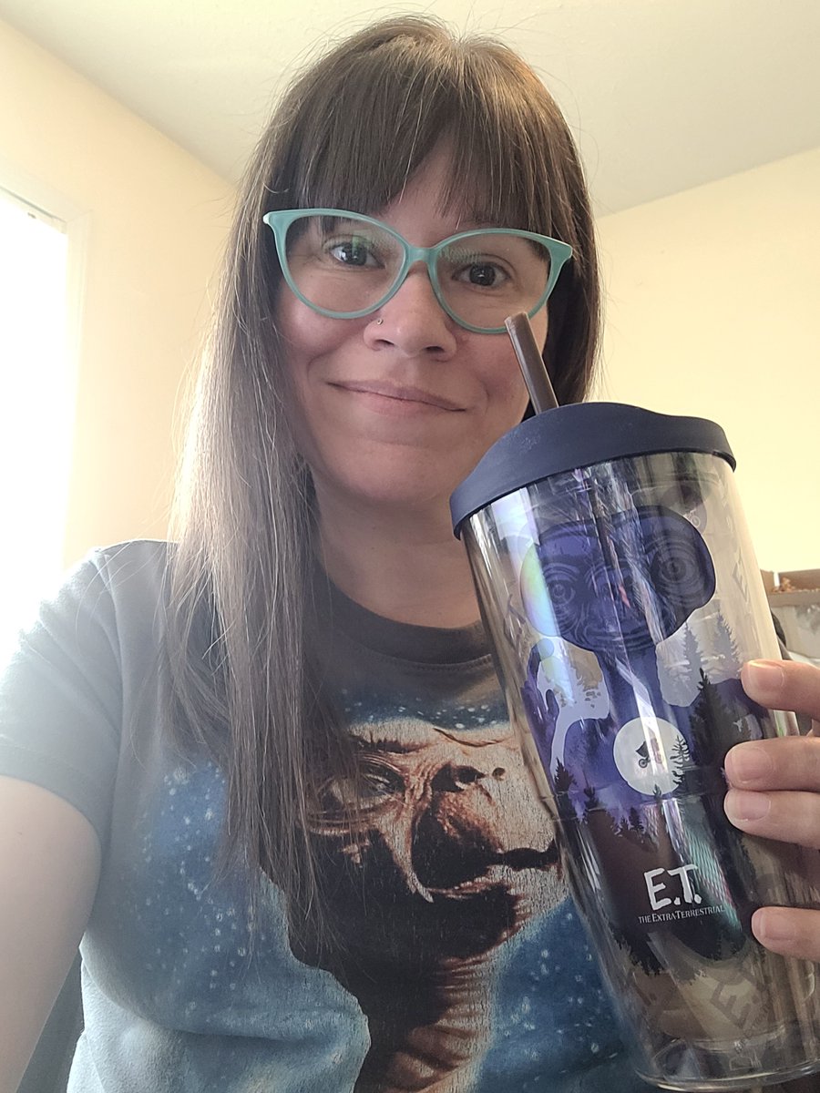 Happy 40th anniversary E.T.! #ET40th #geekteefriday