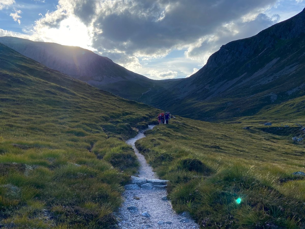 BraemarMRT's tweet photo. Team just back from assisting an injured walker near Loch Etchachan this afternoon / evening with @AberdeenMRT 

Took several hours but a lovely evening to be out. 

#Anyhour #Anyday #Anyweather 

@ScottishMR https://t.co/uzGjjdr6eE