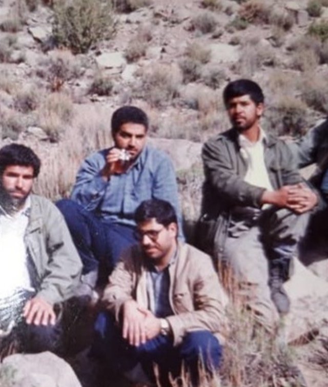 Sh_MJalili's tweet photo. هدیه به روح مطهر شهید سپهبد حاج قاسم سلیمانی و روح مطهر همه شهداء "صلوات" https://t.co/lblHdvg4dZ