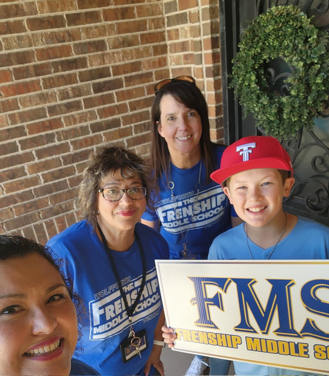 teachtigers2020's tweet photo. @FrenshipMS Loved meeting our newest FMS Tigers! We are so excited to begin another awesome year!!!! https://t.co/MGfAkD1GGK