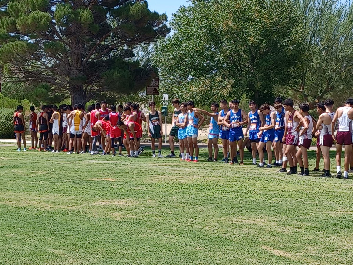HuertaTennis's tweet photo. Awesome day in the 915. For some XC. Great to be coaching awesome kids at Bowie HS Oso,oso,oso!! https://t.co/eiQAtWFQ2t