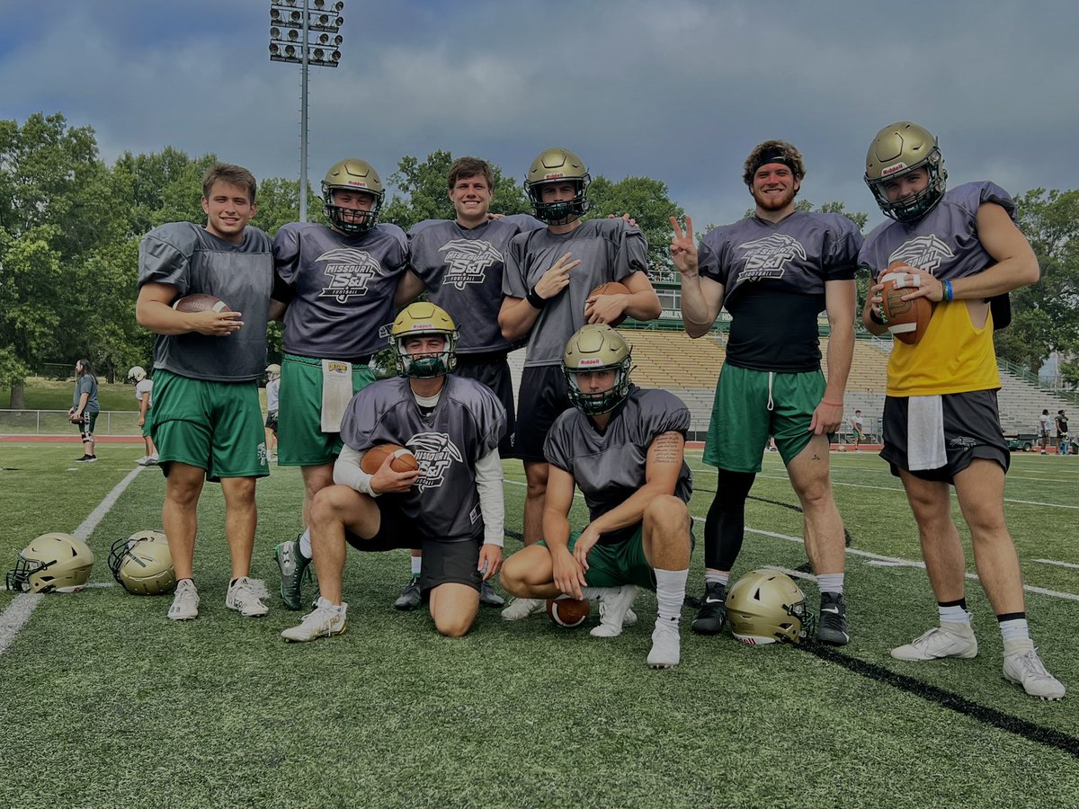 Miners_FB's tweet photo. The Q’s 😎 https://t.co/kgcHlYgypX