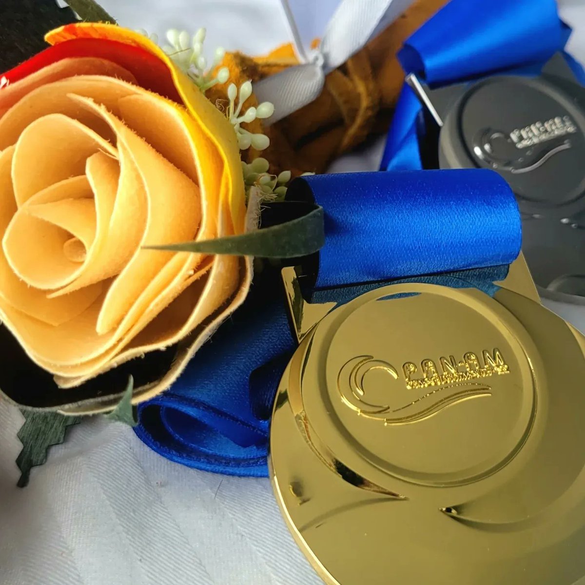 Campeón de América 💪🏽🇦🇷

Cerré mi participación en el Campeonato Panamericano con un oro en k1 1000m y plata en k4 500m. 🥇🥈

Felicidades a mis compañeros de equipo y rivales por los resultados conseguidos!.

Ahora sí, ansioso por llegar a casa 😍