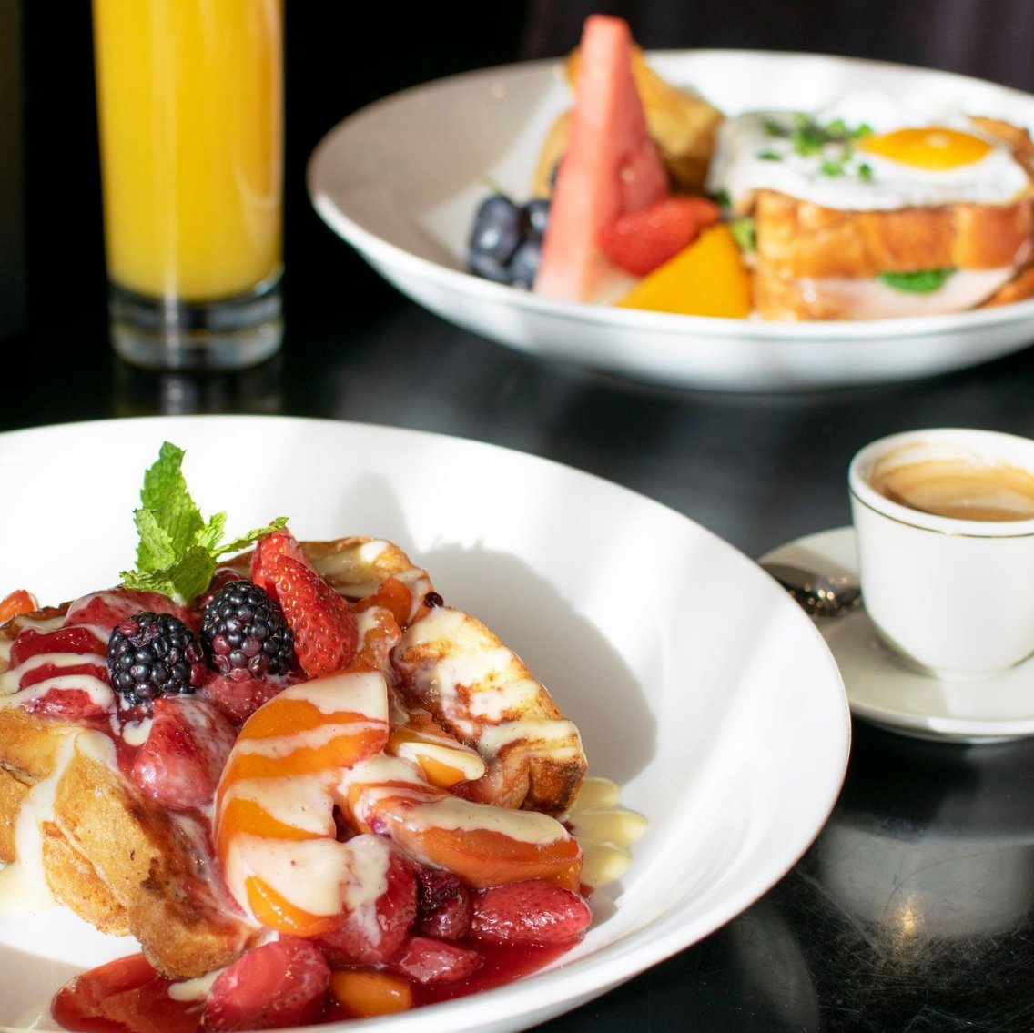 Trying to figure out where to get brunch this weekend? Let us make that decision a little easier for you 😉

The Grande Kitchen &amp; Bar is open until 11:30 am on weekends with mouth-watering breakfast options you won't want to miss!