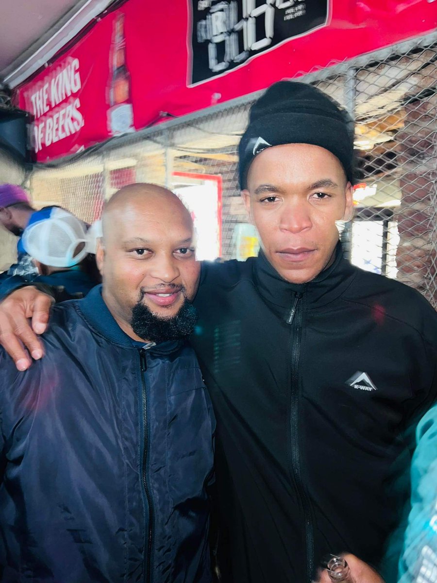 SKhalo_Mzeeka's tweet photo. #BBNajia
#Mamkhize
#mamazala
#Masandawana
#mamelodiSundowns
#Sundowns
#SundownsvsChiefs
#dstvpsl
#dstv https://t.co/WC76DYB0iC