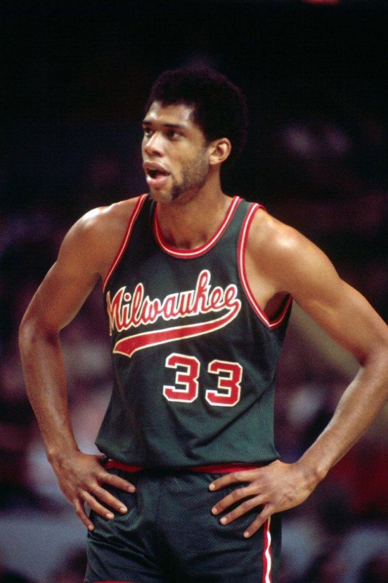 Super70sSports's tweet photo. You know what, let’s fucking recognize Kareem’s tenure with the Bucks. Won three MVPs and a championship in Milwaukee and everyone acts like he just went straight from UCLA to the Lakers. https://t.co/hz0deYkb1O