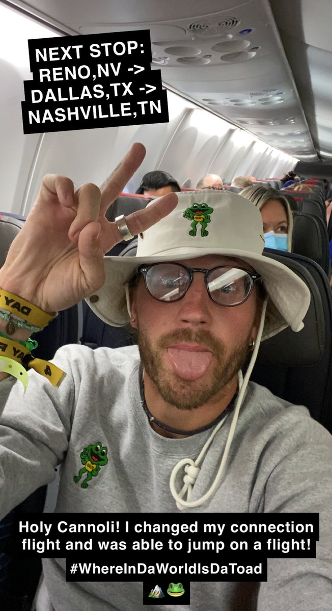 Bilbodatoad's tweet photo. Wowzars! After like 4 delays, Iβm finally on a plane! Nashville Here I come!π€ πΈ #WhereInDaWorldIsDaToad https://t.co/j7StgEGV3K