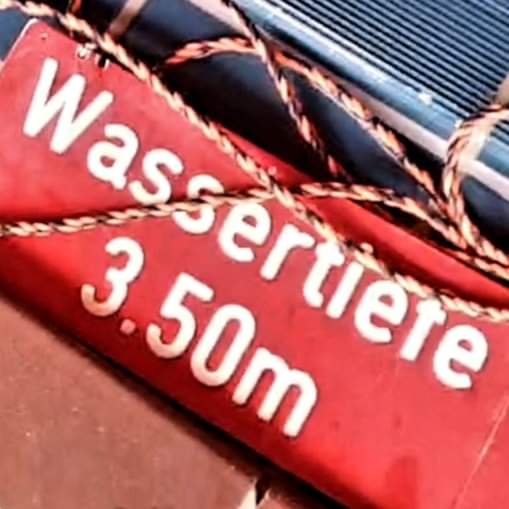 BZitzelsberger's tweet photo. Strahlende Kinderaugen, auch bei mir große #Freude: 16 #Kinder aus meinem zweiwöchigen #Anfängerschwimmkurs hatten ihr #Seepferdchen bestanden, 5 zusätzlich den #Seeräuber. #Danke an meine C-#Trainerinnen und -#Trainer vom @myPSAa. Danke an die @stadtaugsburg für das #Hallenbad. https://t.co/lykR7g7LCz