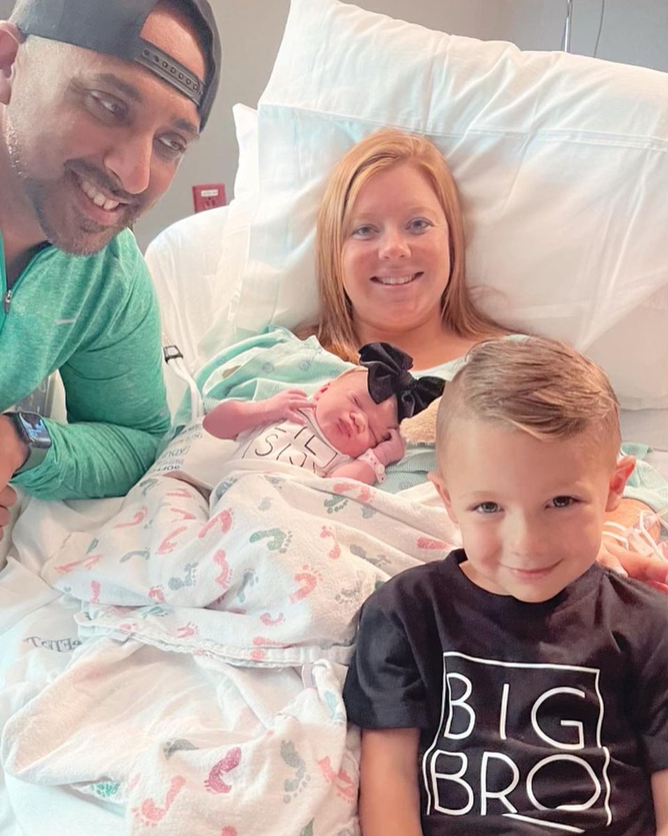 We welcomed our daughter into the world a week ago! We are officially a family of 4 💕🤗