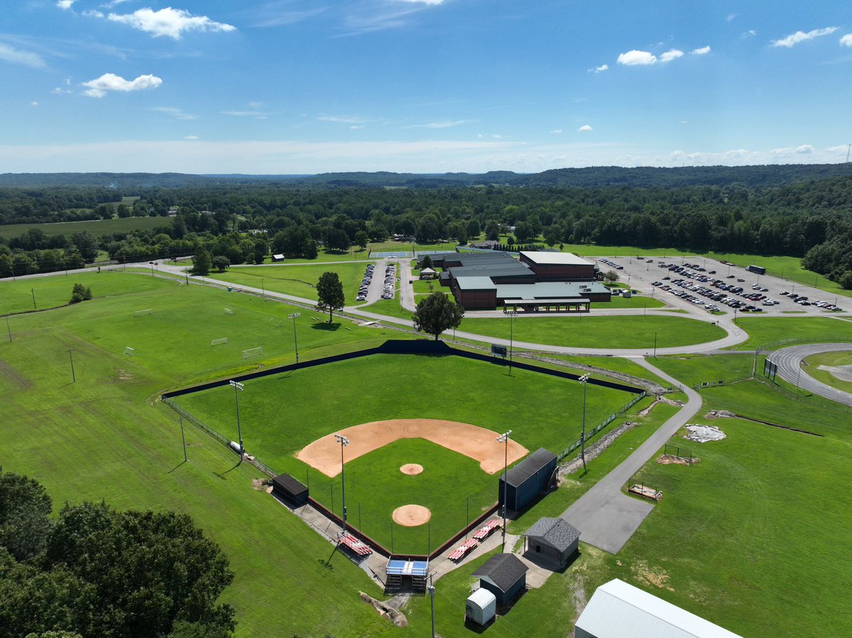 HCCHSbaseball's tweet photo. Look at this great shot of our facilities from the new FFA drone https://t.co/TQgeVqwhWa