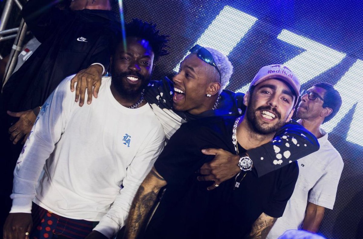 CentralPaulo2's tweet photo. A parceria é eterna!📸🤍#TeamPA #TeamScooby #TeamDG #PedroScooby #PauloAndre #Douglassilva https://t.co/girb69EcLU